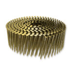 Vinys 16° ritėje, jungtos viela 2,1×32 mm cinkuotos – skirtos medienos tvirtinimui, patvarios ir atsparios korozijai.