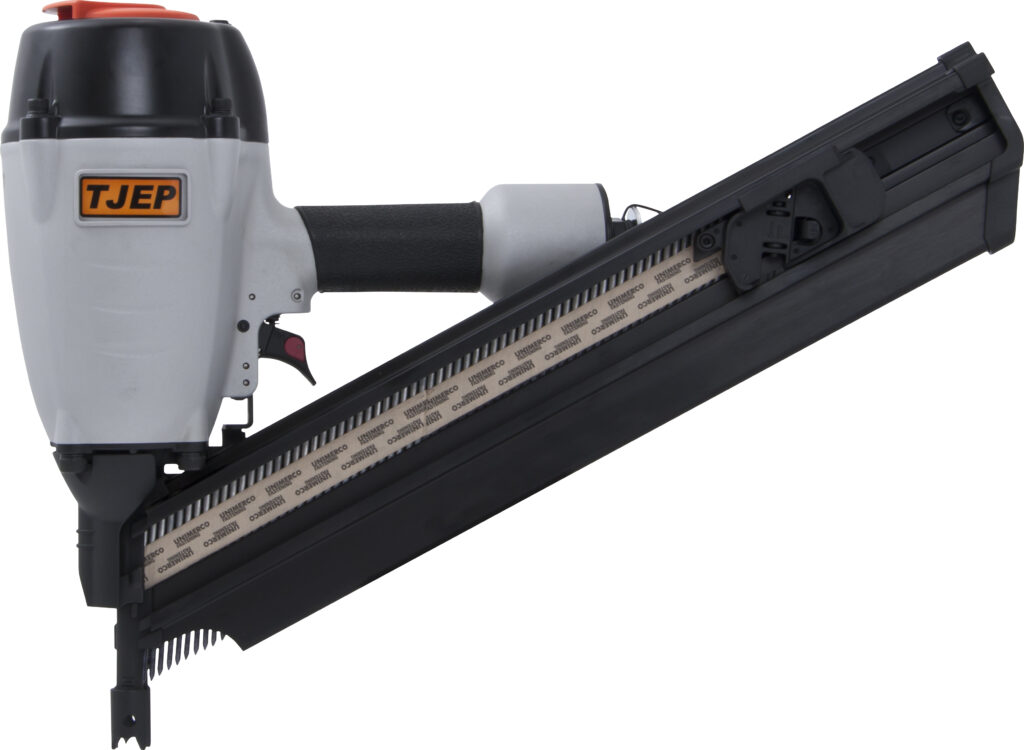 Pneumatinė viniakalė TJEP GRF 34/90LW, 34°, 2.8–3.3/50–90 mm – profesionali, lengvo korpuso viniakalė, skirta popieriumi sujungtoms vinims. Naudojama karkasinių, stogo, fasado ir apdailos darbų tvirtinimui. Galinga, patikima ir ergonomiška, užtikrina tikslų vinies įkalimą bei greitą darbą.